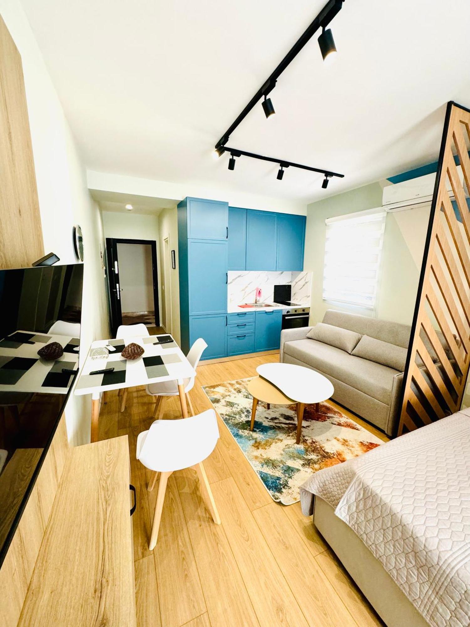 Blue Luxury Apartment Голем Екстериор снимка