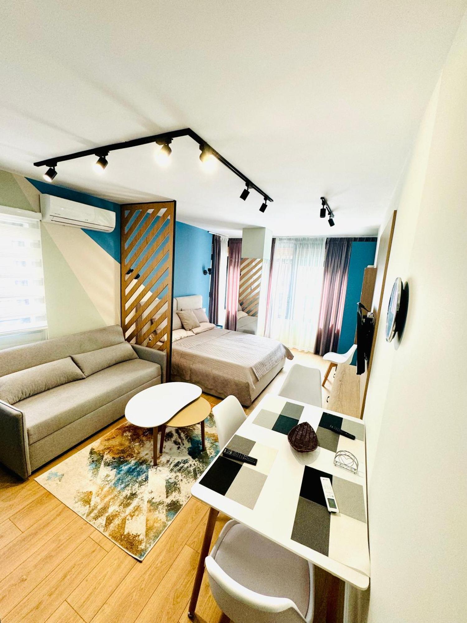 Blue Luxury Apartment Голем Екстериор снимка