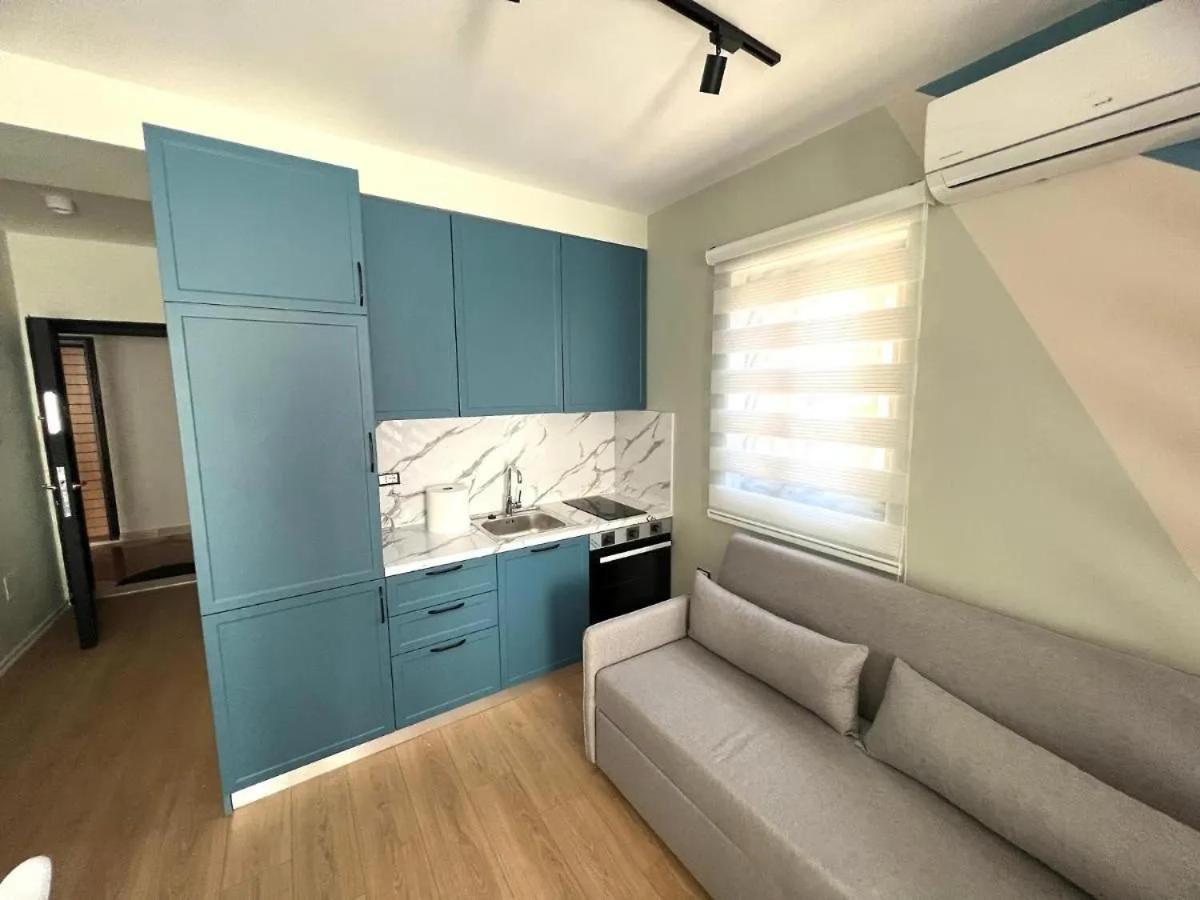 Blue Luxury Apartment Голем Екстериор снимка